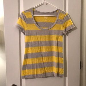 Old navy striped T-shirt